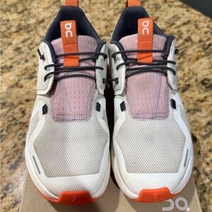On Running Shoes Youth with orange and Gray Accents